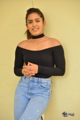 Samyuktha Hegde New Pics